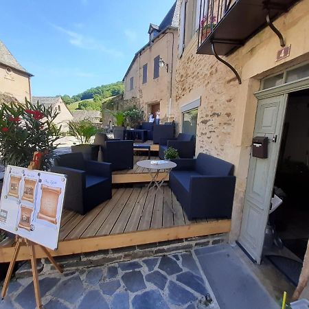 Chez Tifille Bed & Breakfast Естан Екстериор снимка