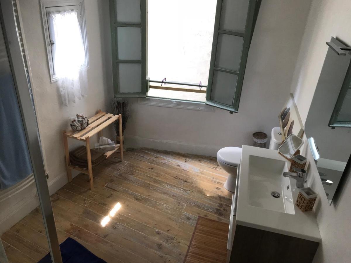 Chez Tifille Bed & Breakfast Естан Екстериор снимка